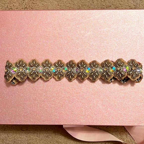 EMBELLISHED HEADBAND - NEW - Picture 1 of 4